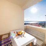 Apartamento Two-bedroom In Maslenica